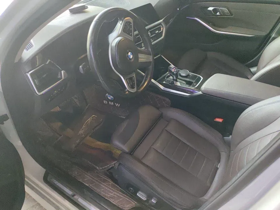 2021 BMW 3 Series 2.0T 184HP L4 8AT,autocango,china used car exporter,china ev exporter,chinese used car exporter,chinese used ev exporter