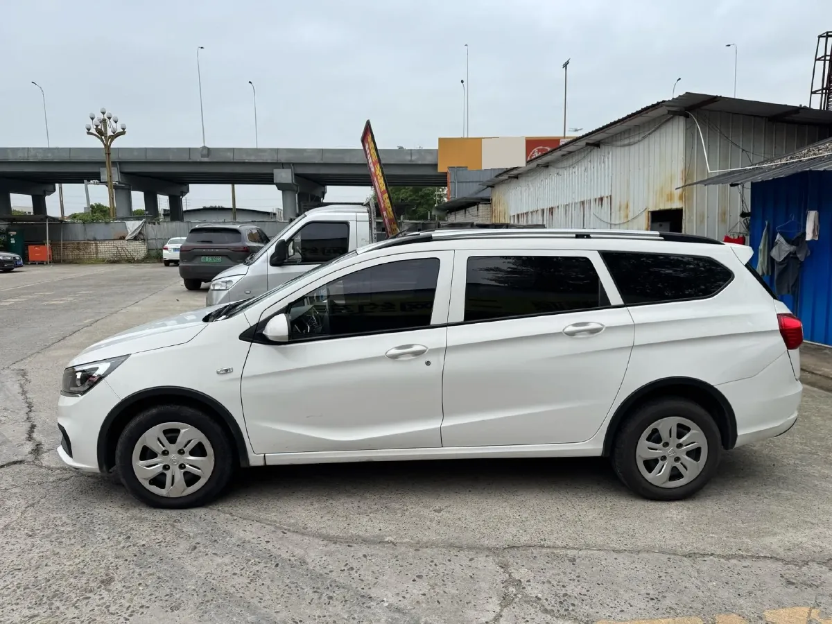 2019 JinBei XinYuan T32S 1.5L 102HP L4 5MT,autocango,china used car exporter,china ev exporter,chinese used car exporter,chinese used ev exporter