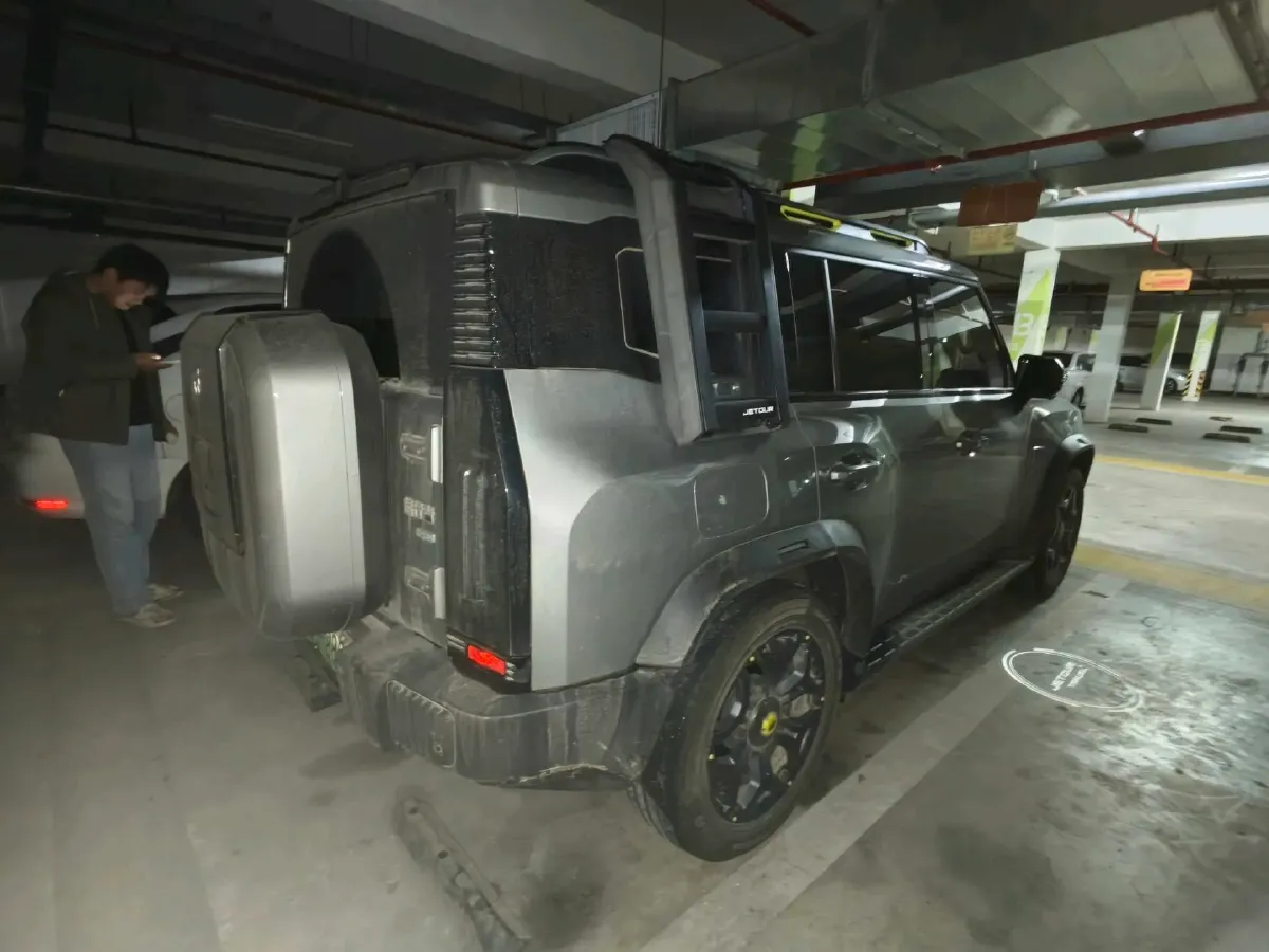 2024 Jetour ShanHai TravellerC-DM 1.5T 156HP L4 3DHT PHEV 43.24KWH,autocango,china used car exporter,china ev exporter,chinese used car exporter,chinese used ev exporter