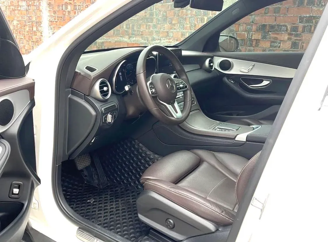 2021 Mercedes-Benz GLC Class 2.0T 197HP L4 9AT,autocango,china used car exporter,china ev exporter,chinese used car exporter,chinese used ev exporter