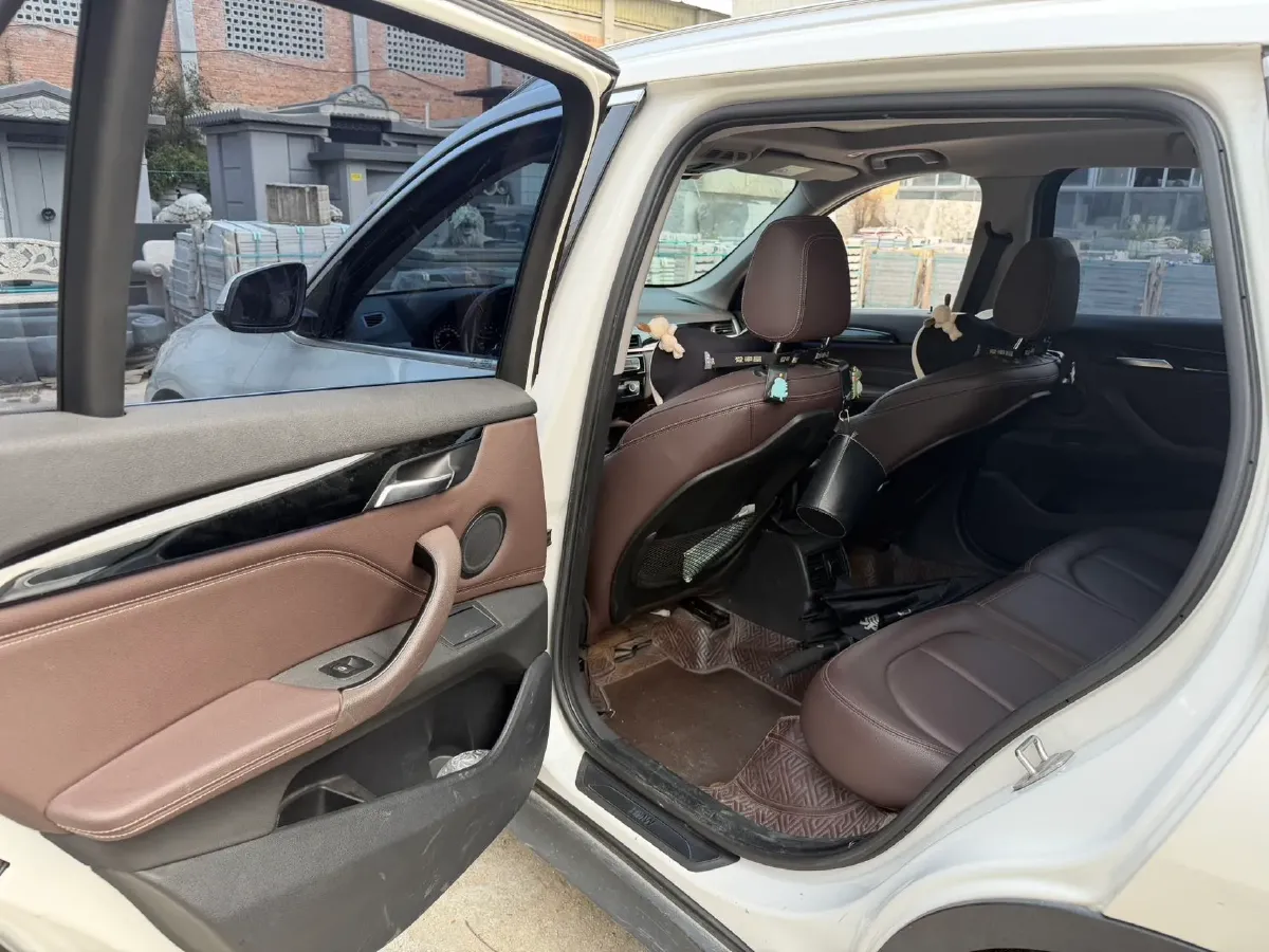 2020 BMW X1 2.0T 192HP L4 7DCT,autocango,china used car exporter,china ev exporter,chinese used car exporter,chinese used ev exporter