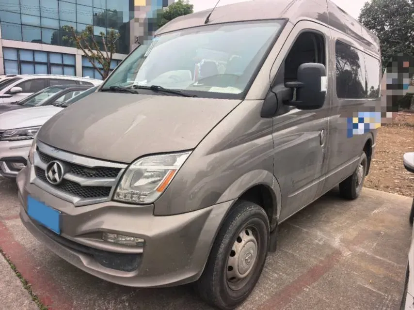 2013 MAXUS XinTu V80 2.5T 136HP L4 5MT,autocango,china used car exporter,china ev exporter,chinese used car exporter,chinese used ev exporter