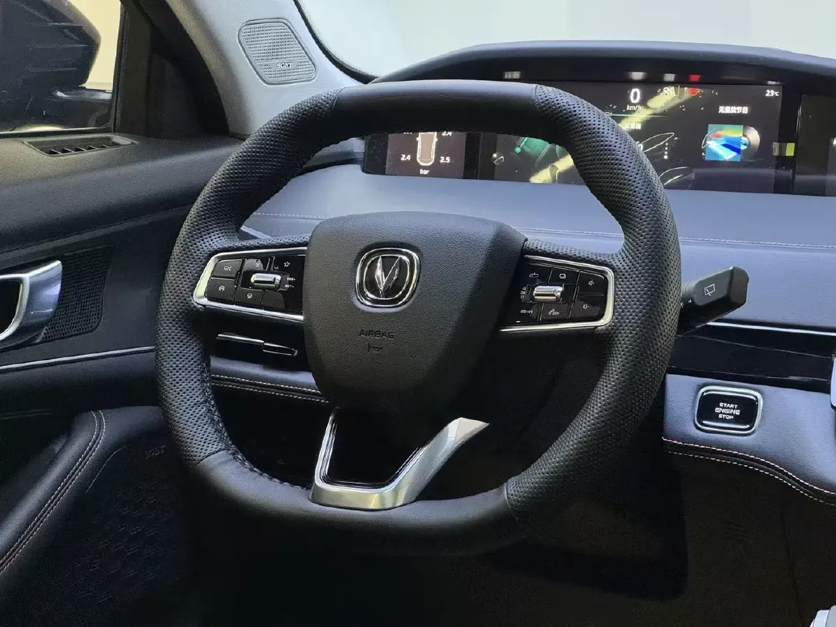 2021 ChangAn UNI-K 2.0T 233HP L4 8AT,autocango,china used car exporter,china ev exporter,chinese used car exporter,chinese used ev exporter