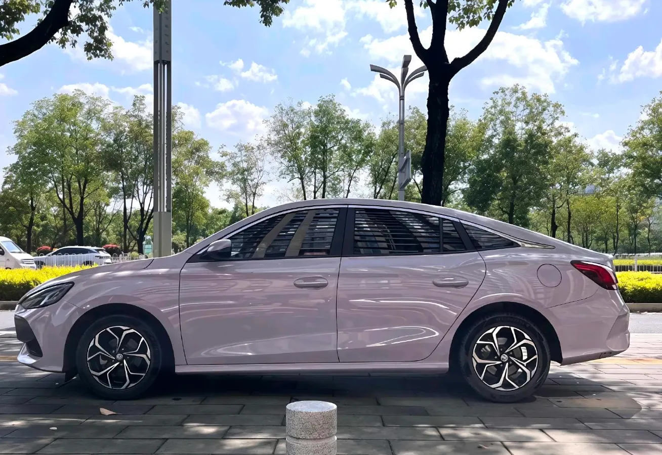 2021 MG 5 1.5L 120HP L4 CVT,autocango,china used car exporter,china ev exporter,chinese used car exporter,chinese used ev exporter