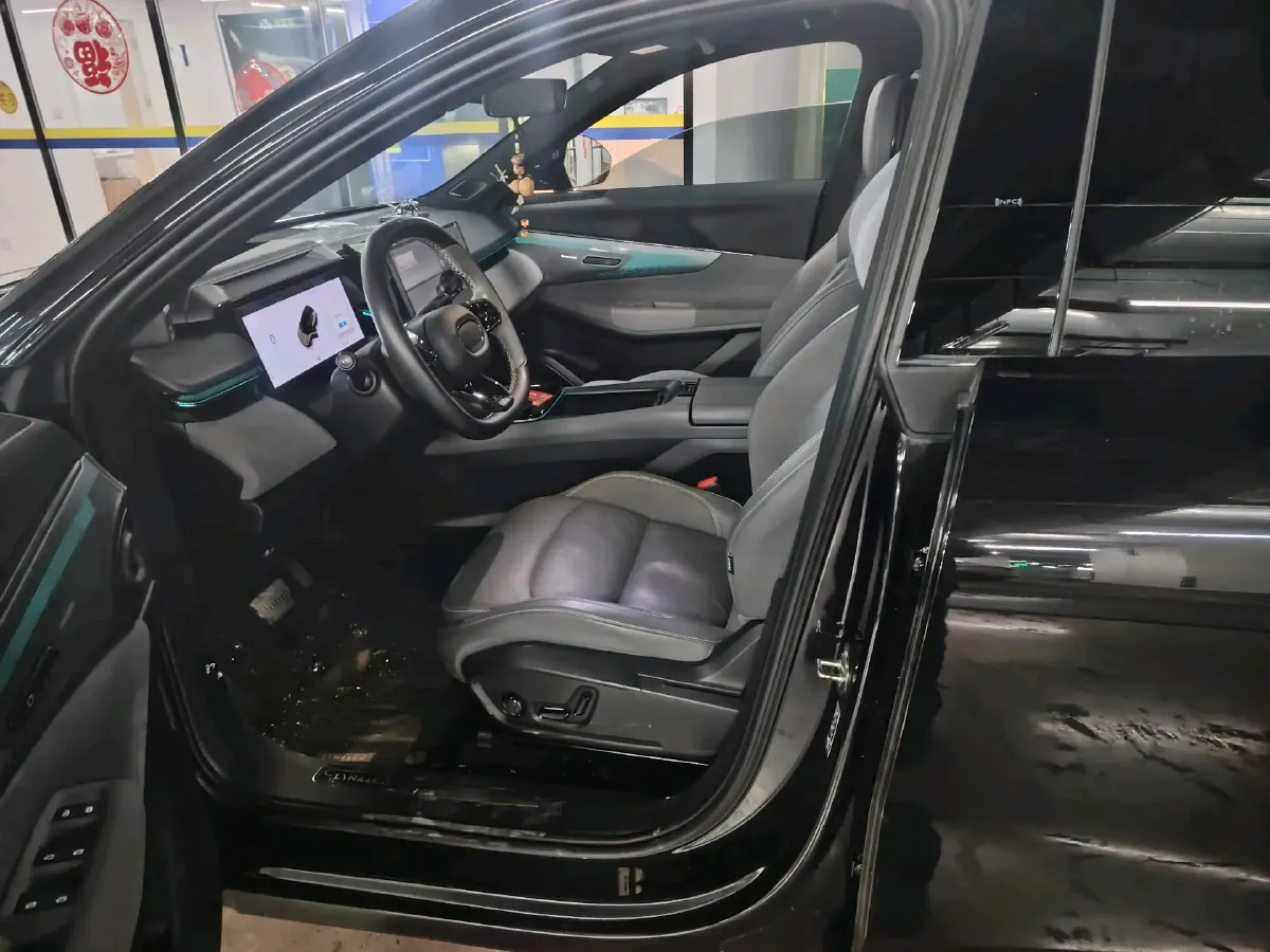 2023 LYNK&CO 08 EM-P 1.5T 163HP L4 3DHT PHEV 21.2KWH,autocango,china used car exporter,china ev exporter,chinese used car exporter,chinese used ev exporter