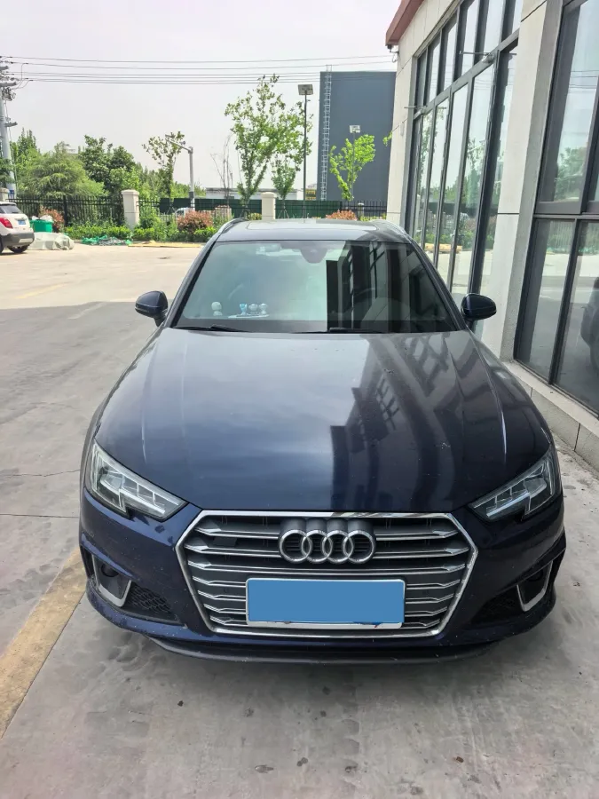 2020 Audi A4 2.0T 190HP L4 7DCT,autocango,china used car exporter,china ev exporter,chinese used car exporter,chinese used ev exporter