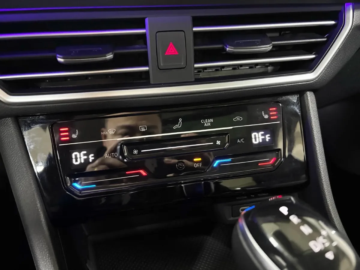 2023 Volkswagen Sagitar 1.4T 150HP L4 7DCT,autocango,china used car exporter,china ev exporter,chinese used car exporter,chinese used ev exporter