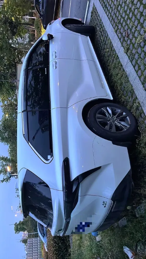 2024 Toyota Sienna 2.5L 189HP L4 E-CVT Hybrid,autocango,china used car exporter,china ev exporter,chinese used car exporter,chinese used ev exporter