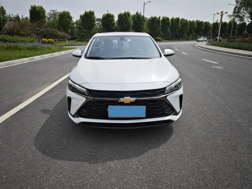 2024 Chevrolet Monza 1.5L 113HP L4 6DCT,autocango,china used car exporter,china ev exporter,chinese used car exporter,chinese used ev exporter