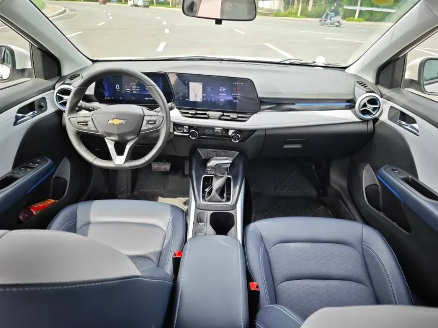 2024 Chevrolet Monza 1.5L 113HP L4 6DCT,autocango,china used car exporter,china ev exporter,chinese used car exporter,chinese used ev exporter