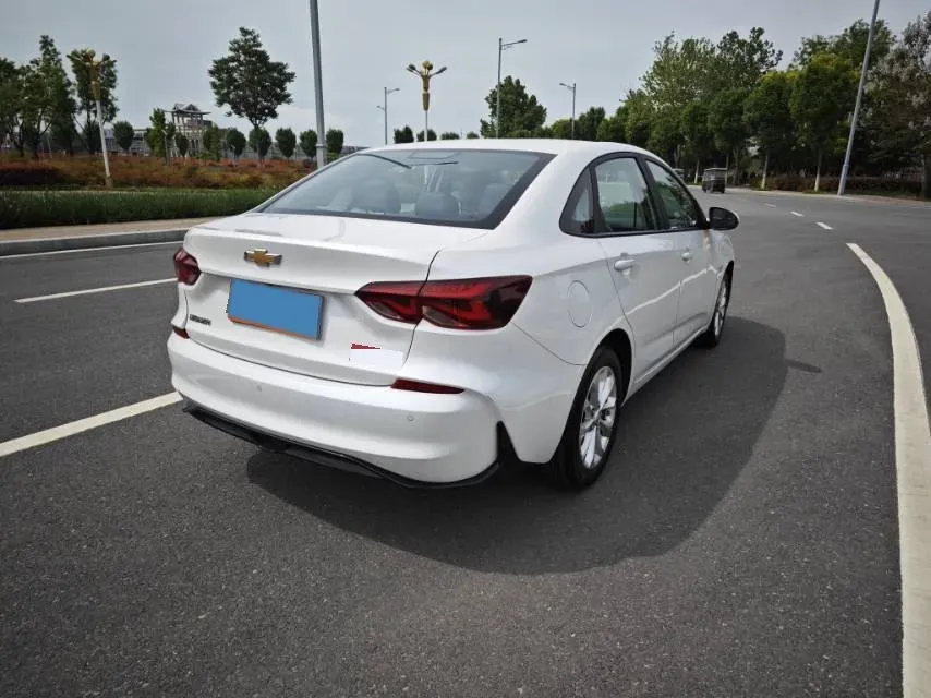 2024 Chevrolet Monza 1.5L 113HP L4 6DCT,autocango,china used car exporter,china ev exporter,chinese used car exporter,chinese used ev exporter
