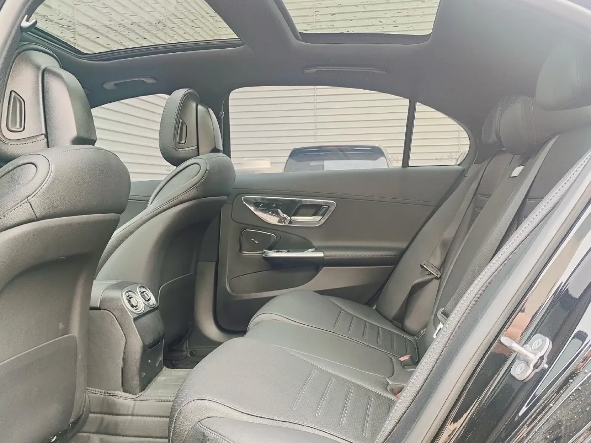 2025 Mercedes-Benz C Class 1.5T 204HP L4 9AT,autocango,china used car exporter,china ev exporter,chinese used car exporter,chinese used ev exporter