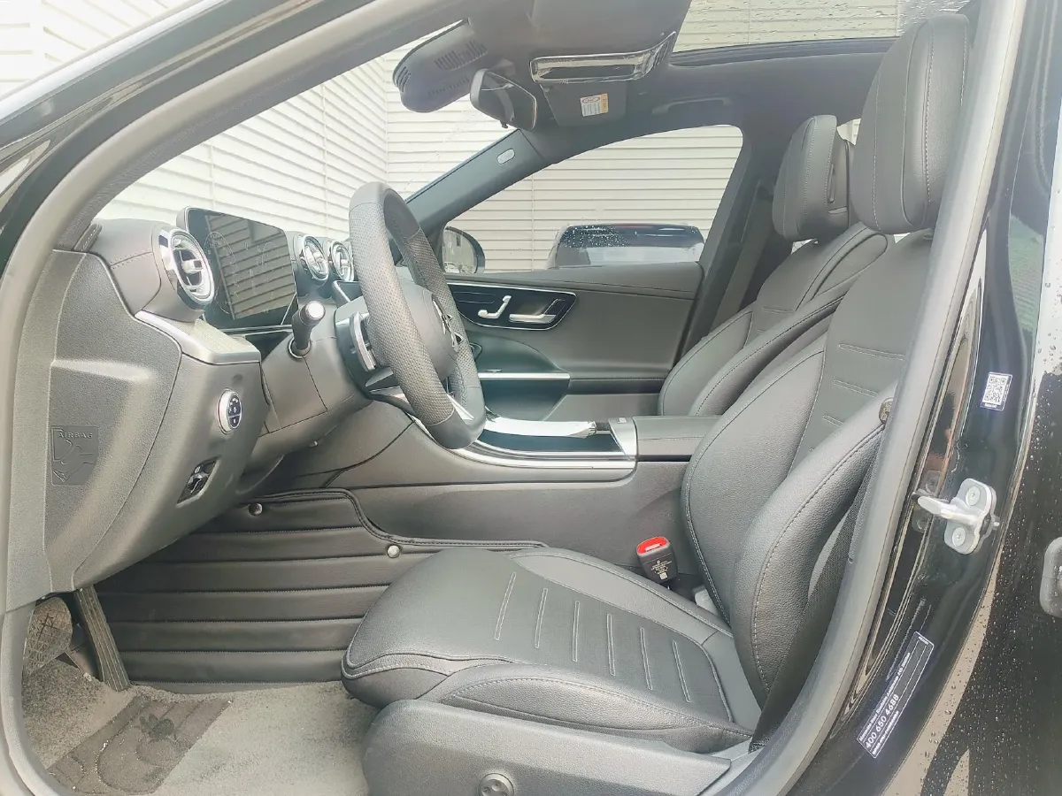 2025 Mercedes-Benz C Class 1.5T 204HP L4 9AT,autocango,china used car exporter,china ev exporter,chinese used car exporter,chinese used ev exporter