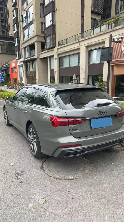 2022 Audi A6 2.0T 190HP L4 7DCT,autocango,china used car exporter,china ev exporter,chinese used car exporter,chinese used ev exporter