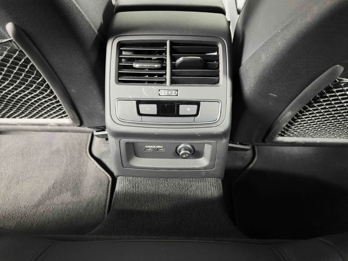 2024 Audi A5 2.0T 204HP L4 7DCT,autocango,china used car exporter,china ev exporter,chinese used car exporter,chinese used ev exporter