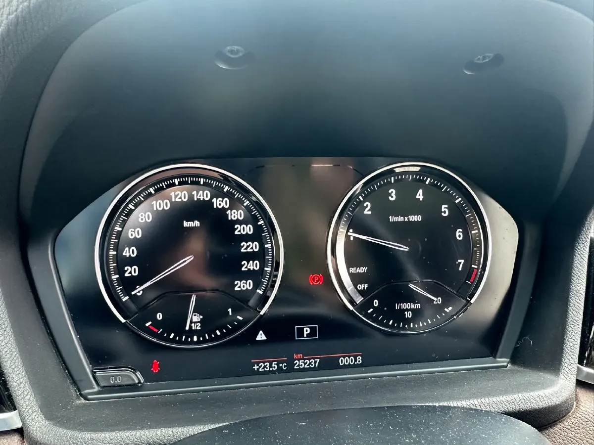 2020 BMW X1 1.5T 140HP L3 7DCT,autocango,china used car exporter,china ev exporter,chinese used car exporter,chinese used ev exporter