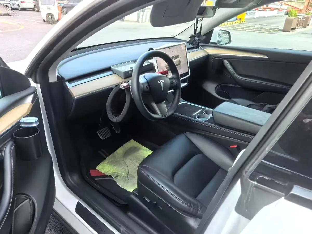 2022 Tesla Model Y BEV 60KWH,autocango,china used car exporter,china ev exporter,chinese used car exporter,chinese used ev exporter