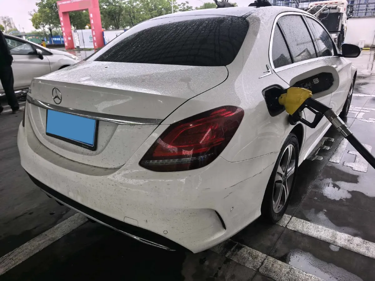 2020 Mercedes-Benz C Class 1.5T 184HP L4 9AT,autocango,china used car exporter,china ev exporter,chinese used car exporter,chinese used ev exporter