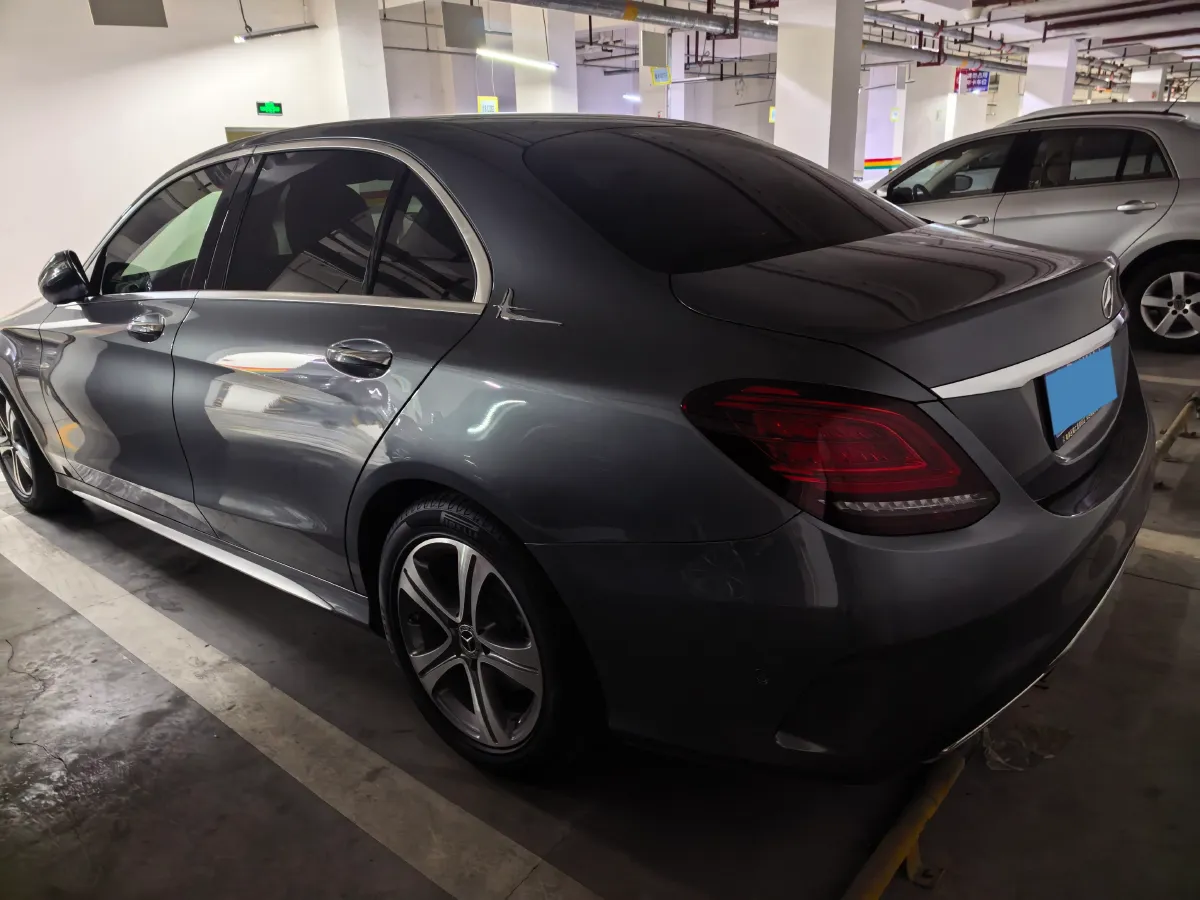 2020 Mercedes-Benz C Class 1.5T 184HP L4 9AT,autocango,china used car exporter,china ev exporter,chinese used car exporter,chinese used ev exporter