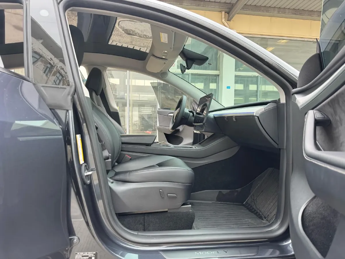 2024 Tesla Model Y BEV 78.4KWH,autocango,china used car exporter,china ev exporter,chinese used car exporter,chinese used ev exporter