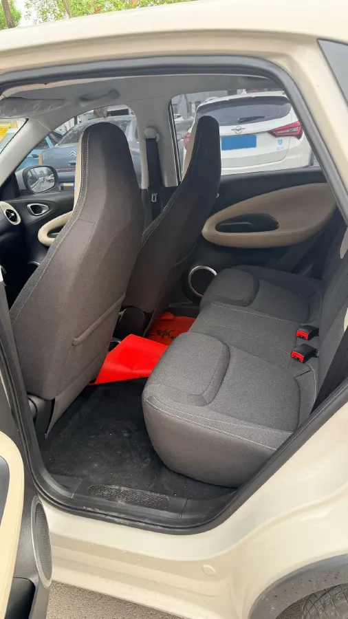 2023 WuLing BinGuo BEV 31.9KWH,autocango,china used car exporter,china ev exporter,chinese used car exporter,chinese used ev exporter