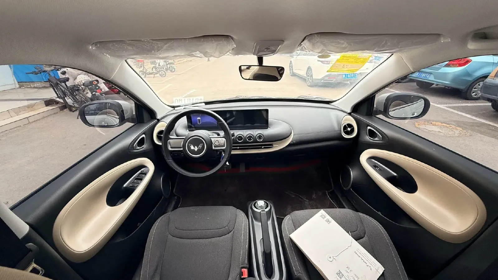 2023 WuLing BinGuo BEV 31.9KWH,autocango,china used car exporter,china ev exporter,chinese used car exporter,chinese used ev exporter