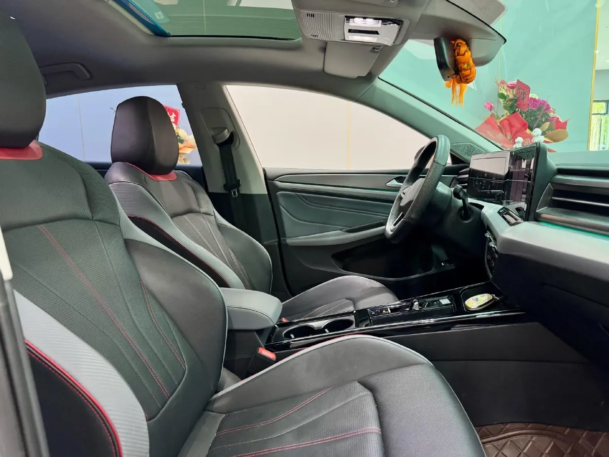 2024 Volkswagen Lamando 1.4T 150HP L4 7DCT,autocango,china used car exporter,china ev exporter,chinese used car exporter,chinese used ev exporter