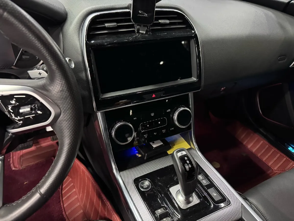 2020 Jaguar XEL 2.0T 200HP L4 8AT,autocango,china used car exporter,china ev exporter,chinese used car exporter,chinese used ev exporter