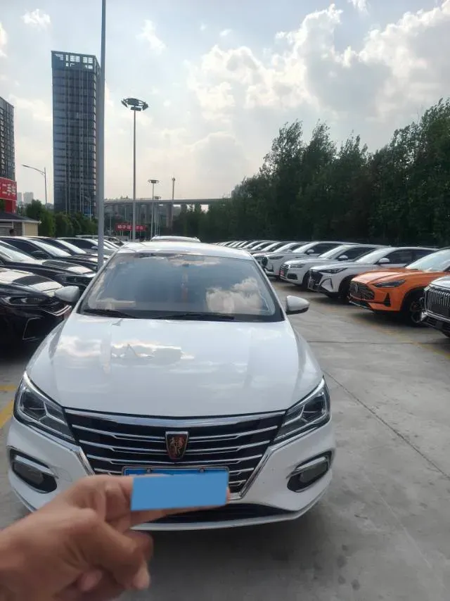 2020 Roewe i5 1.5L 120HP L4 CVT,autocango,china used car exporter,china ev exporter,chinese used car exporter,chinese used ev exporter
