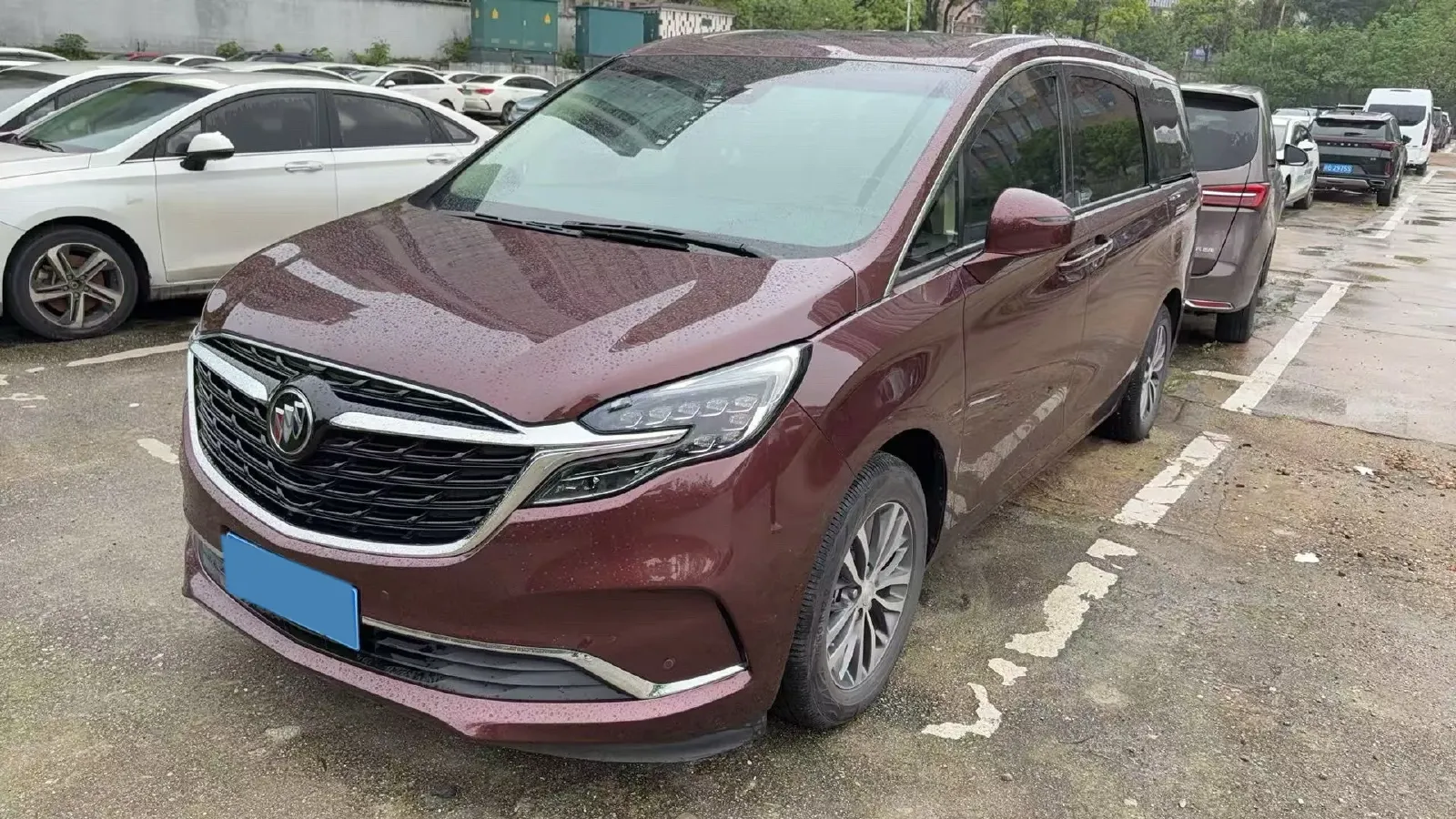 2022 Buick GL8 2.0T 237HP L4 9AT,autocango,china used car exporter,china ev exporter,chinese used car exporter,chinese used ev exporter