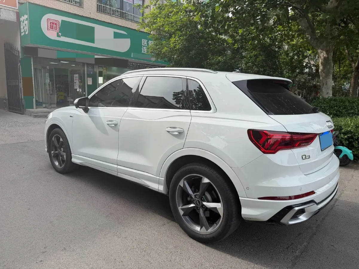 2023 Audi Q3 1.5T 160HP L4 7DCT,autocango,china used car exporter,china ev exporter,chinese used car exporter,chinese used ev exporter