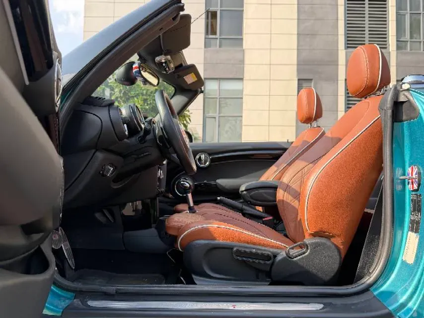 2017 MINI MINI 2.0T 192HP L4 6AT,autocango,china used car exporter,china ev exporter,chinese used car exporter,chinese used ev exporter