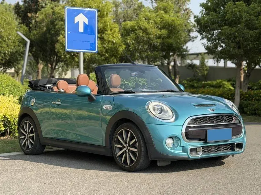 2017 MINI MINI 2.0T 192HP L4 6AT,autocango,china used car exporter,china ev exporter,chinese used car exporter,chinese used ev exporter