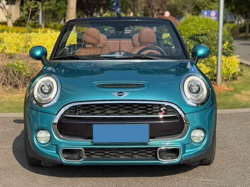 2017 MINI MINI 2.0T 192HP L4 6AT,autocango,china used car exporter,china ev exporter,chinese used car exporter,chinese used ev exporter