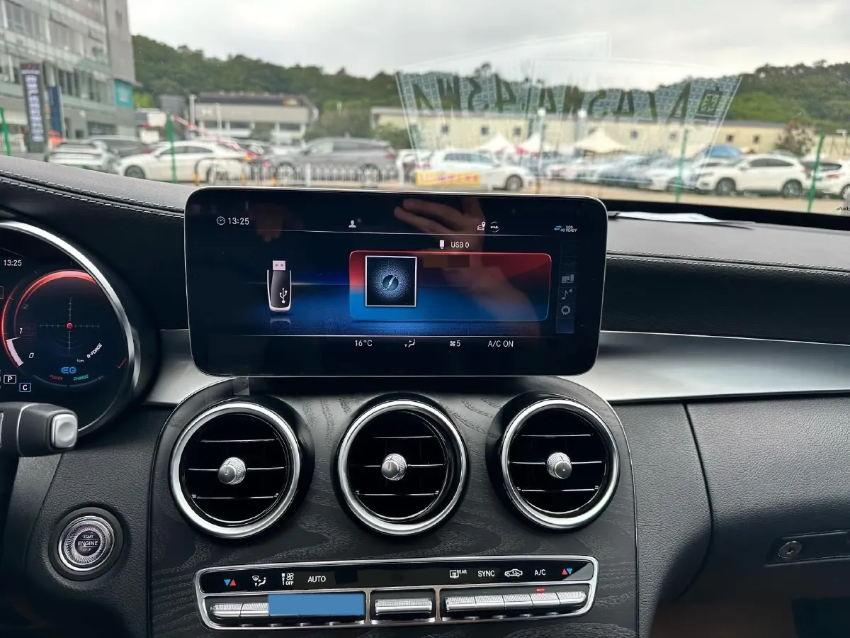 2021 Mercedes-Benz C Class 1.5T 184HP L4 9AT,autocango,china used car exporter,china ev exporter,chinese used car exporter,chinese used ev exporter