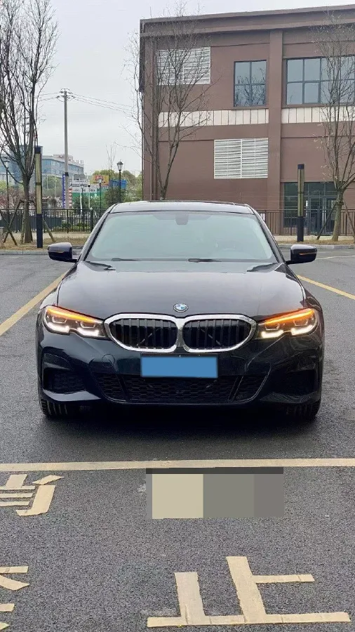 2021 BMW 3 Series 2.0T 156HP L4 8AT,autocango,china used car exporter,china ev exporter,chinese used car exporter,chinese used ev exporter