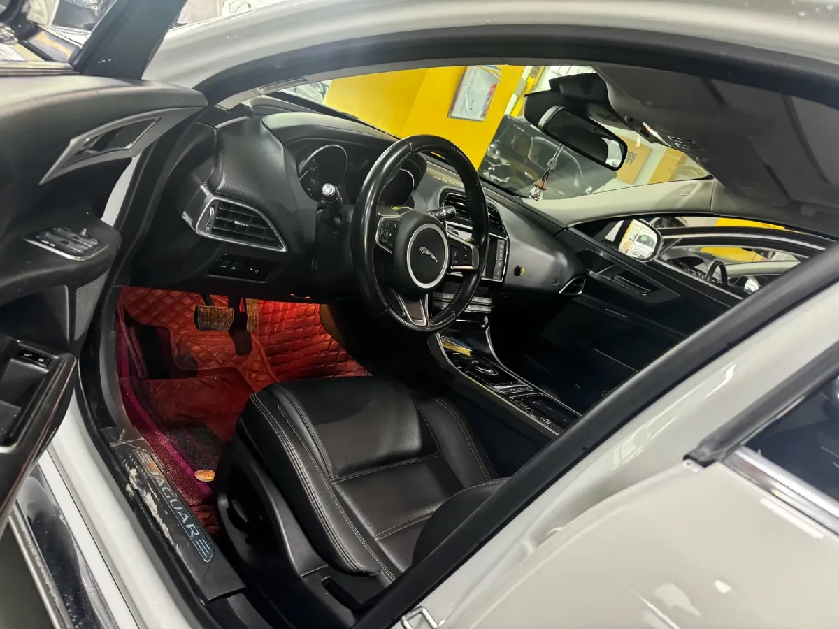 2018 Jaguar XEL 2.0T 200HP L4 8AT,autocango,china used car exporter,china ev exporter,chinese used car exporter,chinese used ev exporter