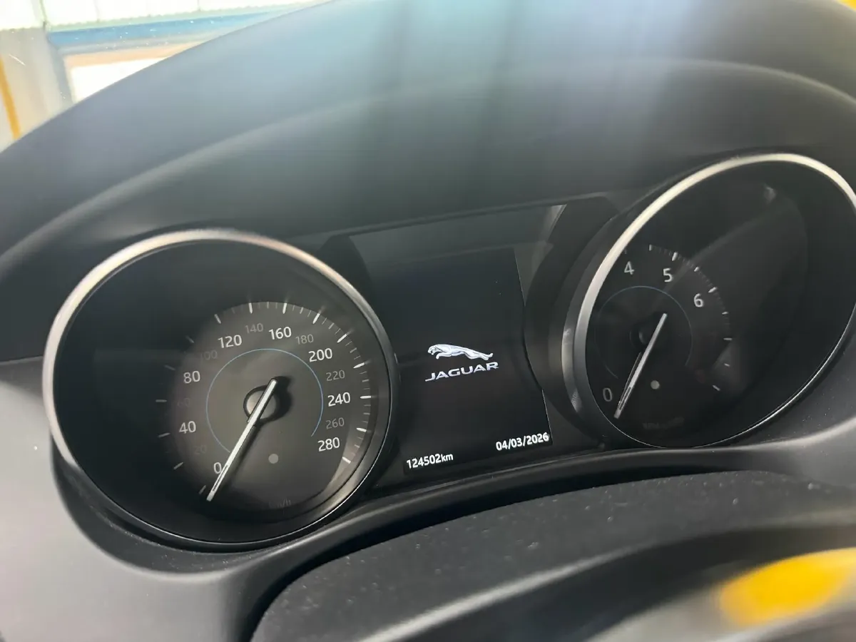 2018 Jaguar XEL 2.0T 200HP L4 8AT,autocango,china used car exporter,china ev exporter,chinese used car exporter,chinese used ev exporter