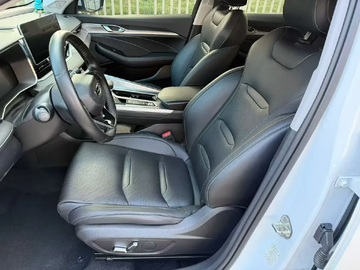 2021 Geely Preface 2.0T 190HP L4 7DCT,autocango,china used car exporter,china ev exporter,chinese used car exporter,chinese used ev exporter