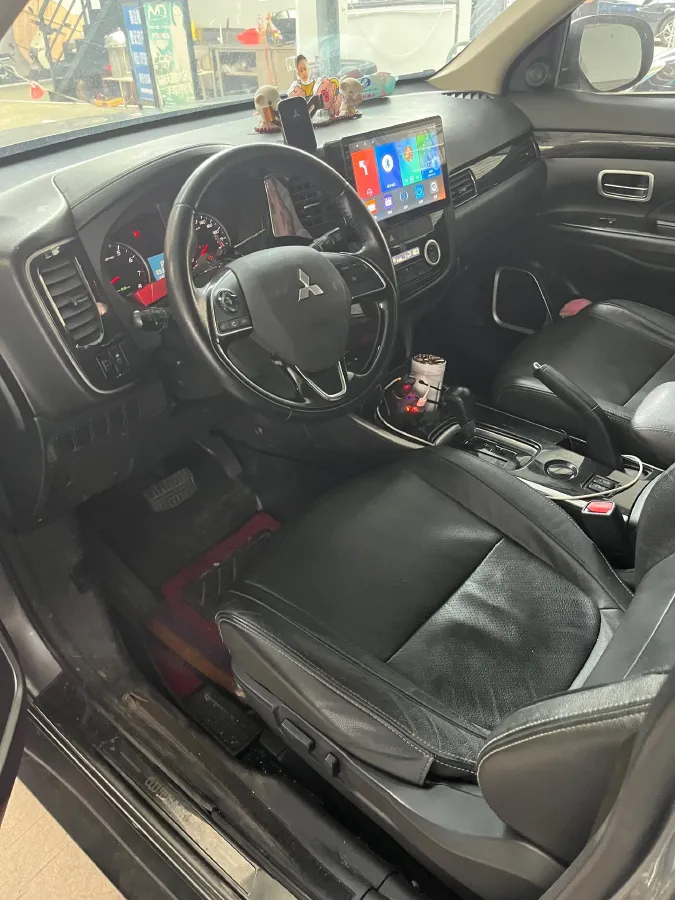 2018 Mitsubishi Outlander 2.0L 166HP L4 CVT,autocango,china used car exporter,china ev exporter,chinese used car exporter,chinese used ev exporter