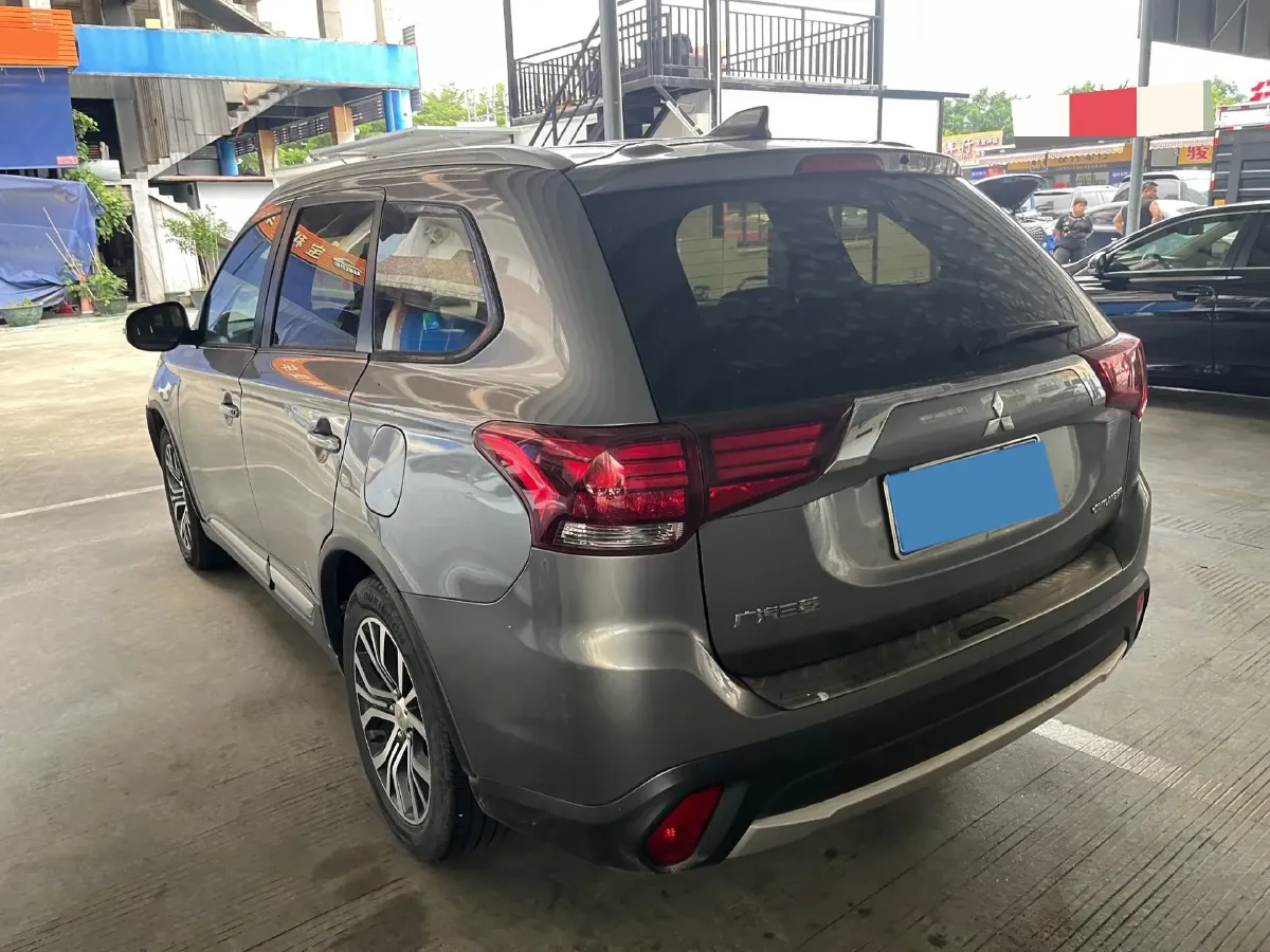 2018 Mitsubishi Outlander 2.0L 166HP L4 CVT,autocango,china used car exporter,china ev exporter,chinese used car exporter,chinese used ev exporter