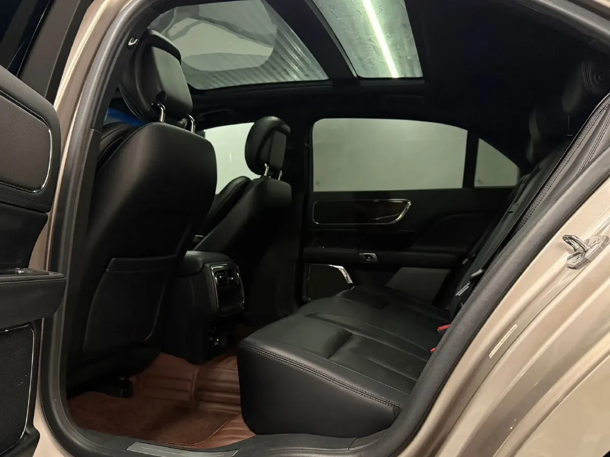 2018 Lincoln Continental 2.0T 261HP L4 6AT,autocango,china used car exporter,china ev exporter,chinese used car exporter,chinese used ev exporter