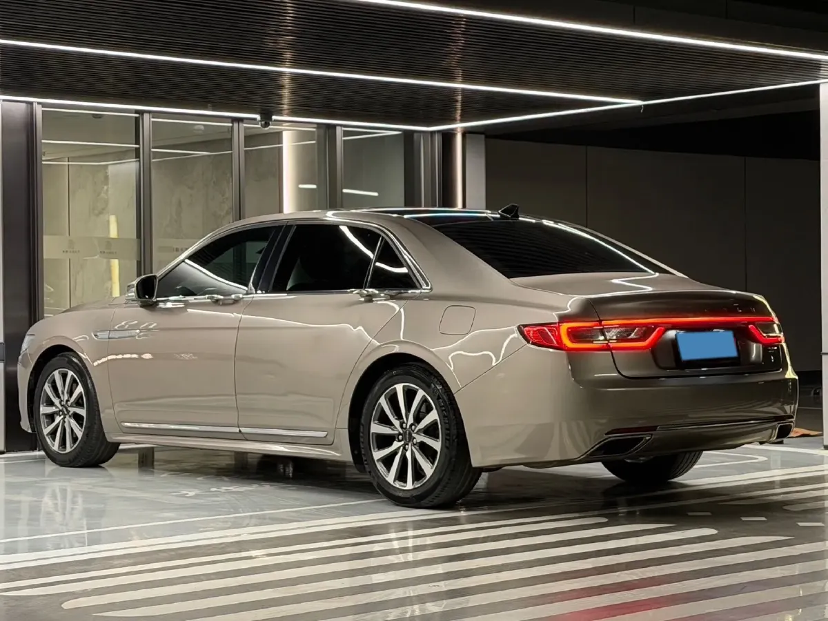 2018 Lincoln Continental 2.0T 261HP L4 6AT,autocango,china used car exporter,china ev exporter,chinese used car exporter,chinese used ev exporter