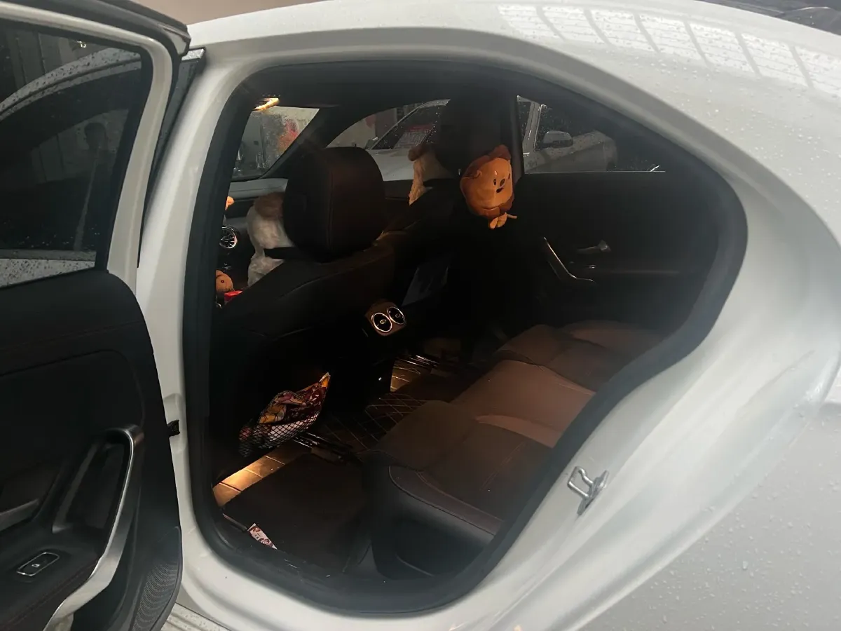 2024 Mercedes-Benz A Class 1.3T 163HP L4 7DCT,autocango,china used car exporter,china ev exporter,chinese used car exporter,chinese used ev exporter