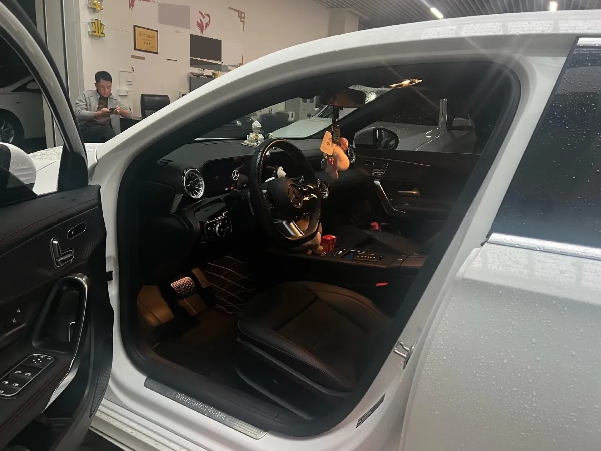 2024 Mercedes-Benz A Class 1.3T 163HP L4 7DCT,autocango,china used car exporter,china ev exporter,chinese used car exporter,chinese used ev exporter
