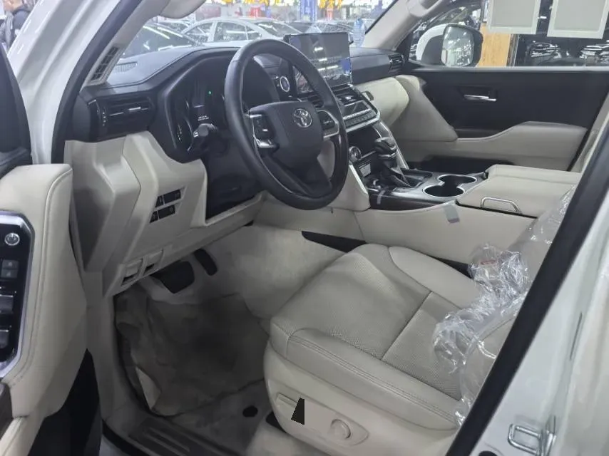 2021 Alfa Romeo Giulia 2.9T 540HP V6 8AT,autocango,china used car exporter,china ev exporter,chinese used car exporter,chinese used ev exporter