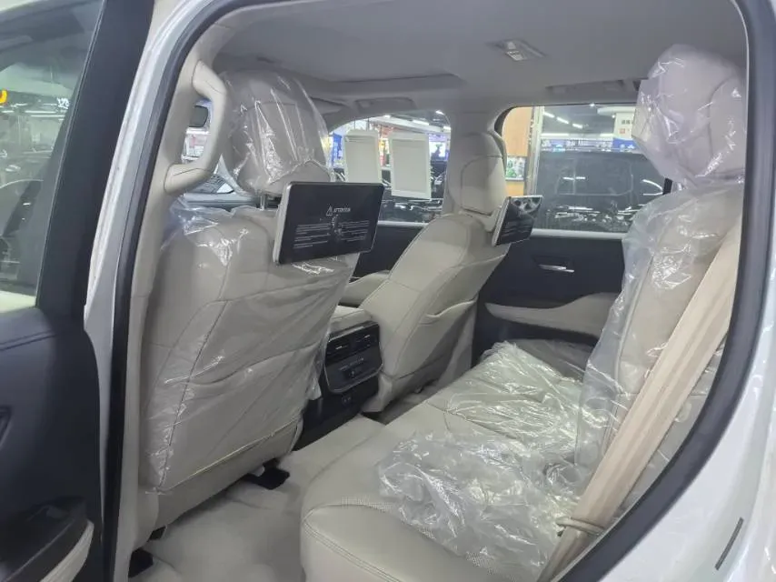 2021 Alfa Romeo Giulia 2.9T 540HP V6 8AT,autocango,china used car exporter,china ev exporter,chinese used car exporter,chinese used ev exporter