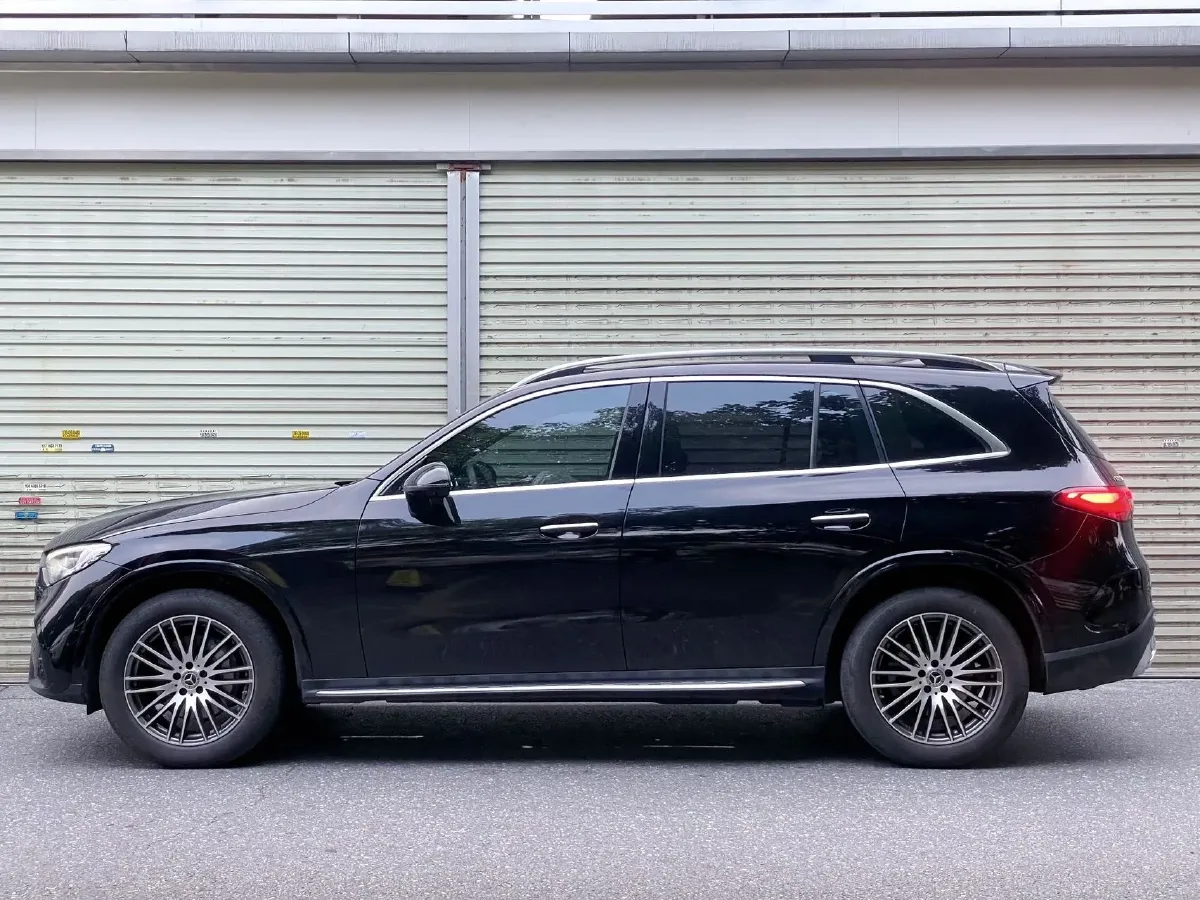 2023 Mercedes-Benz GLC Class 2.0T 258HP L4 9AT,autocango,china used car exporter,china ev exporter,chinese used car exporter,chinese used ev exporter