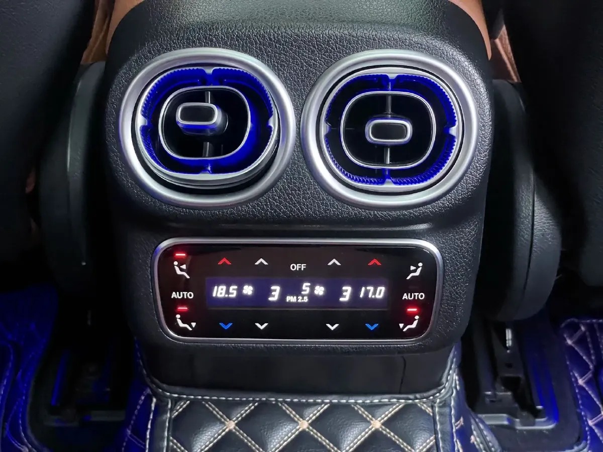 2023 Mercedes-Benz GLC Class 2.0T 258HP L4 9AT,autocango,china used car exporter,china ev exporter,chinese used car exporter,chinese used ev exporter