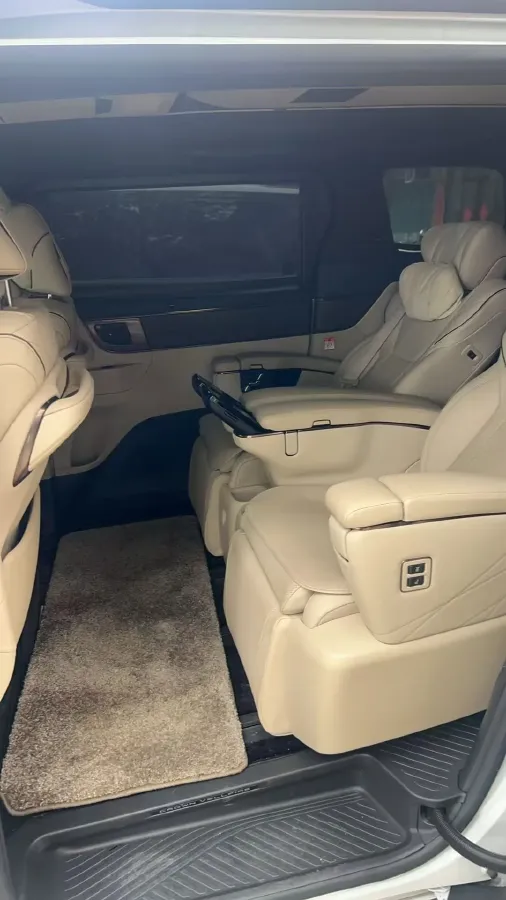 2024 Toyota Vellfire 2.5L 190HP L4 E-CVT Hybrid,autocango,china used car exporter,china ev exporter,chinese used car exporter,chinese used ev exporter